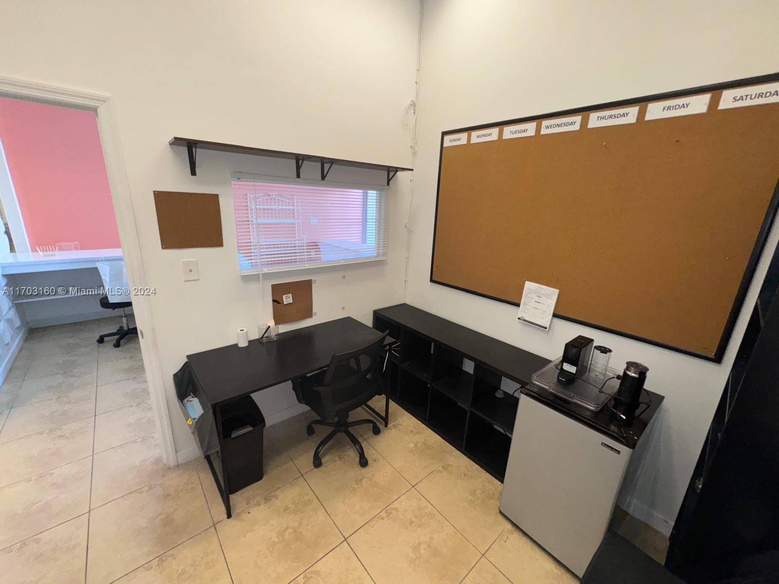 Stunning Commercial/Industrial/Lease